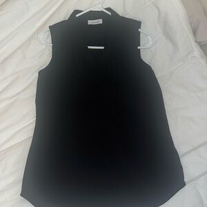 CK Black blouse with V open